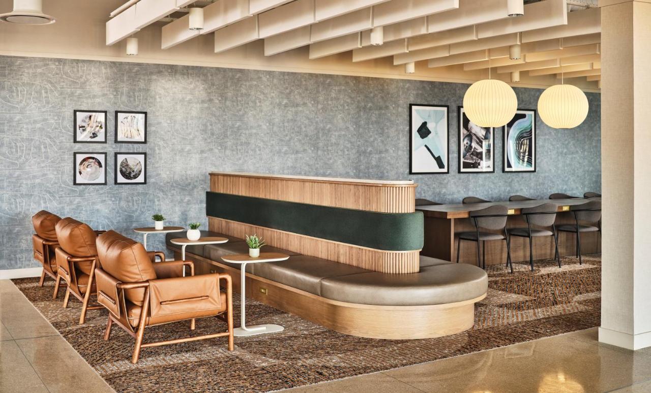 Holiday Inn Chicago O'Hare - Rosemont By Ihg Exterior photo