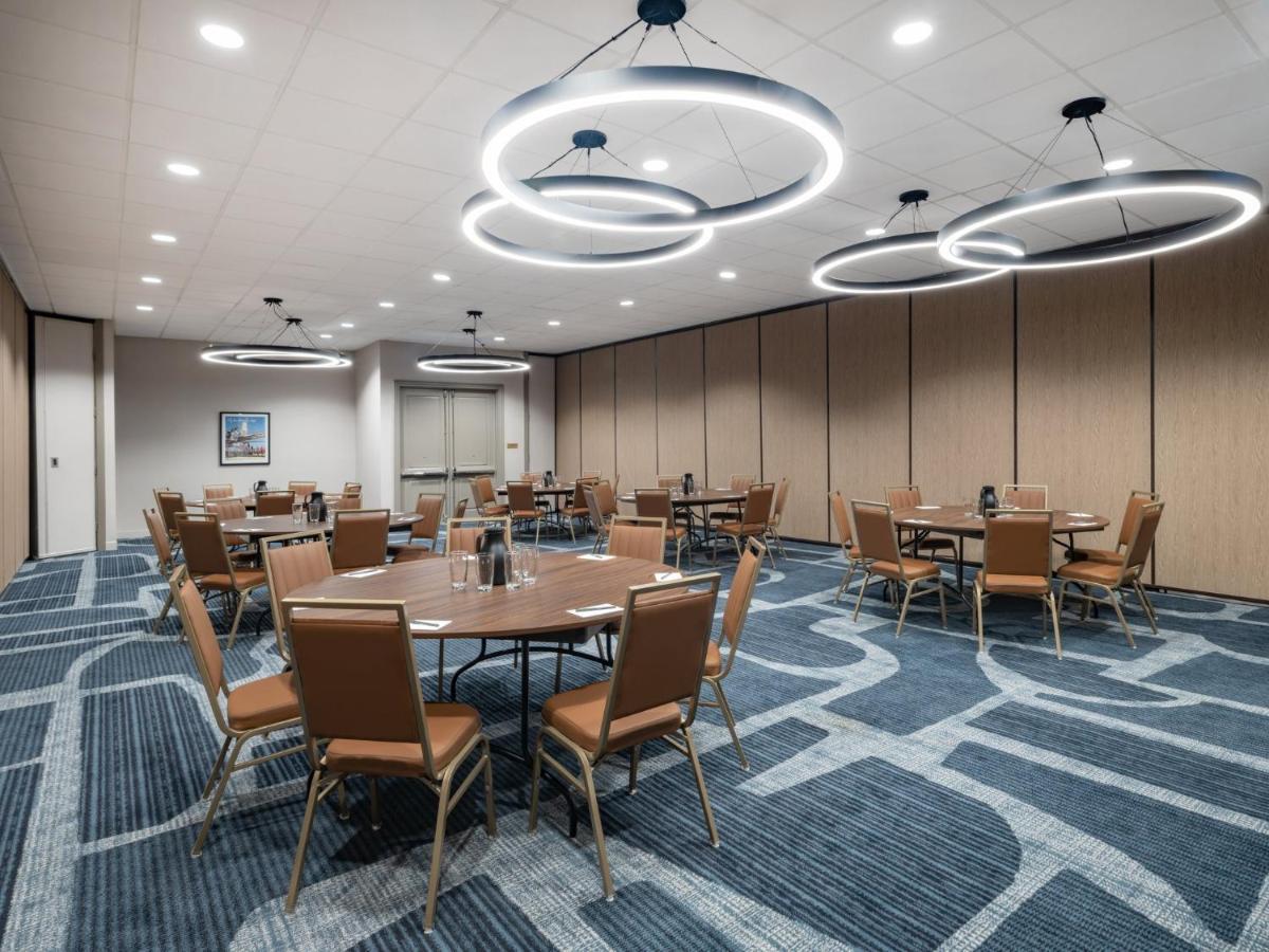 Holiday Inn Chicago O'Hare - Rosemont By Ihg Exterior photo